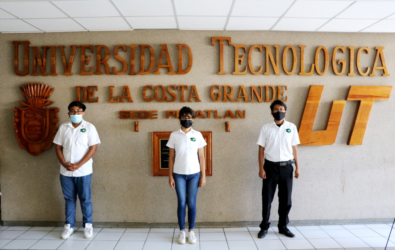 Estudiantes de la Universidad Tecnológica de la Costa Grande, obtienen