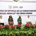 Reconoce Evelyn Salgado la dedicación, esfuerzo y trabajo del personal de salud durante la pandemia por Covid-19 y les entrega la Condecoración Miguel Hidalgo Grado Banda