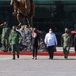 Llama Evelyn Salgado a transitar por la ruta del diálogo