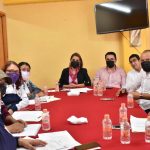 Atiende Evelyn Salgado demandas de normalistas aglutinados a la UNEG