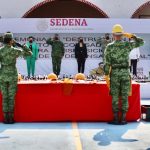 Encabeza gobernadora Evelyn Salgado con mandos militares ceremonia de destrucción de armamento decomisado y donado en Guerrero