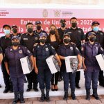 Entrega Evelyn Salgado uniformes a los mil 328 elementos operativos de la Policía Auxiliar del Estado
