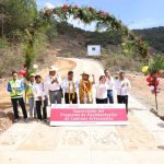 Supervisa Evelyn Salgado avances de pavimentación artesanal de caminos en La Montaña de Guerrero