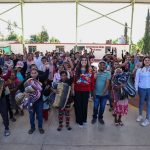 Entrega presidenta del DIF Guerrero, Liz Salgado cobijas y cobertores del programa “Cobijando Guerrero” a familias de la Sierra de Guerrero