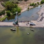 Construye gobierno del estado puente peatonal La Poza en Zirándaro, en la región de Tierra Caliente