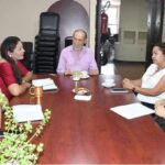 La secretaria de la Mujer, Violeta Pino Girón se reunió con el titular de la Procuraduría de Protección Ambiental Carlos Toledo Manzur