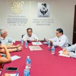 Acuerdan trabajos para evitar afectación por derrumbe en Jardín de Niños en Tepechicotlán