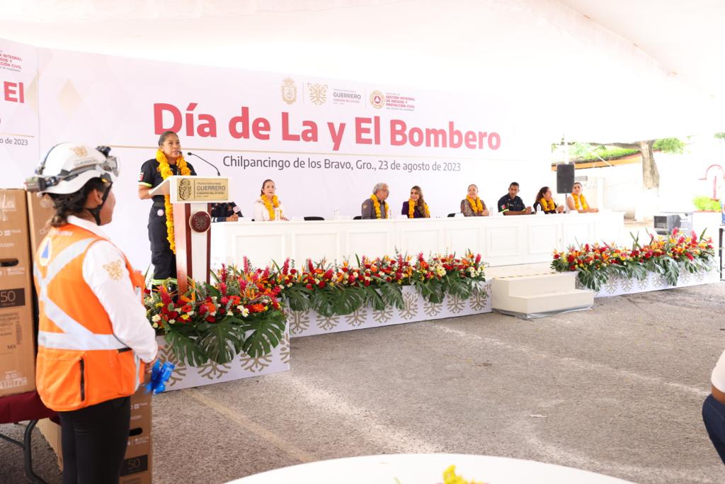 Reconoce Evelyn Salgado labor de las y los bomberos de Guerrero ...