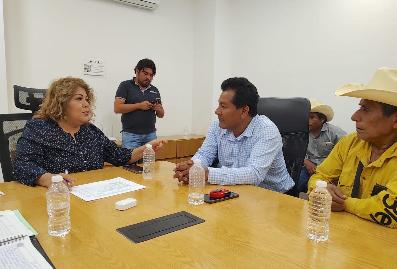 Atiende gobierno de Guerrero demandas sociales en obra pública ...