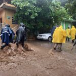 Realizan labores de auxilio inmediato a la población de Tecpan ante el impacto de la tormenta tropical “Max”
