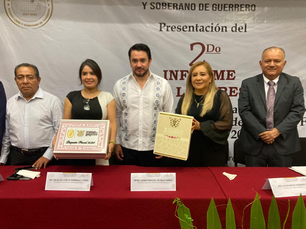 Entrega Gobierno de Evelyn Salgado 2do Informe de Gobierno y Paquete