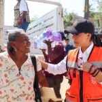 Entrega Evelyn apoyos a damnificados de la zona rural con las brigadas integrales del Gobierno del Estado