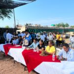 Logran acuerdos autoridades estatales, municipales y sociedad civil de Tierra Caliente, para activar tramos carreteros afectados por el huracán “Otis”