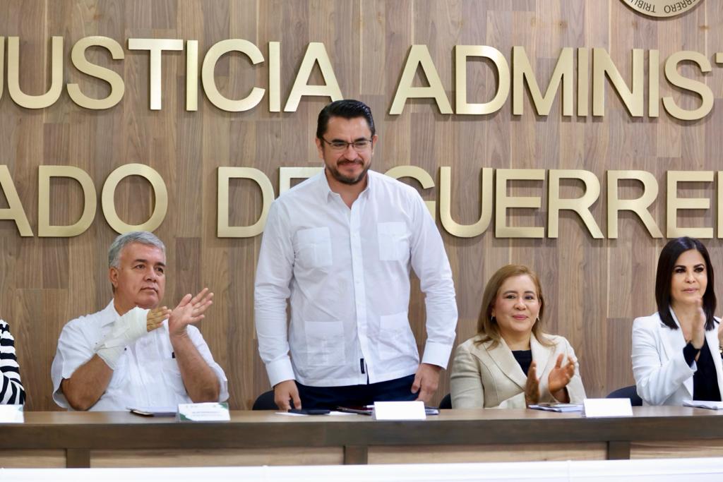 Asiste Ludwig Reynoso al Informe de Actividades del Tribunal Superior