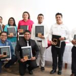 Reconoce SEG a 11 docentes de media superior por práctica educativa