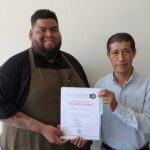 Capacita reconocido chef internacional a estudiantes de gastronomía de la UTCGG