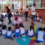 Se brinda apoyo psicológico a niñas, niños y adolescentes afectados por el huracán Otis