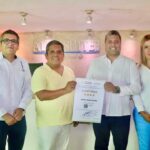 El secretario de Turismo de Guerrero, Santos Ramírez Cuevas, entregó la Constancia de Clasificación Hotelera