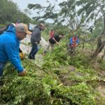 La gobernadora Evelyn Salgado asigna a funcionarios responsables por zonas para ayudar a la población afectada por John