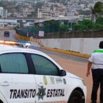 Por seguridad a los automovilistas se cierra el paso por las lluvias de las últimas horas en la Avenida Escénica Acapulco