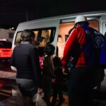 La Secretaría de Bienestar continúan trasladando a familias a los refugios que fueron habilitados en Chilpancingo