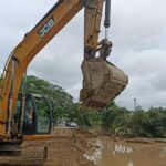 La gobernadora Evelyn Salgado refuerza trabajos para restablecer la circulación en la carretera Cuajinicuilapa-Punta Maldonado