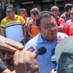 Atiende Evelyn Salgado Pineda a locatarios afectados por el incendio del Mercado Central de Acapulco