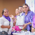 Empodera gobierno de Evelyn Salgado a más de 3 mil mujeres con la “Tarjeta Violeta” en Guerrero