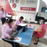 Refuerza la Secretaría de Salud estatal la atención en Oxtotitlán y San Luis Acatlán, a través de las Unidades Médicas Móviles