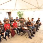 Trabajadores agrícolas guerrerenses firman carta compromiso para laborar en Estados Unidos