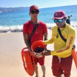 Guardavidas de Acapulco, resguardan la integridad de tortugas recién nacidas