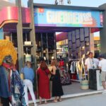 Artesanos guerrerenses expenden sus productos en la edición 32 del abierto Mexicano de Tenis que se realiza en Acapulco