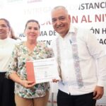 Docentes guerrerenses reciben incentivos por vocación de servicio