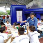 La Secretaría del Trabajo y Previsión Social realizan jornadas de limpieza en escuelas afectadas por el huracán en Ometepec.