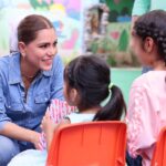 Evelyn y Liz Salgado comparten alegría con niñas y niños de la Casa Hogar del DIF Guerrero
