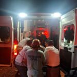 Atiende la SGIRPCGRO y protección Civil municipal accidente carretero en Coyuca de Benítez