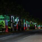 El Bulevar de Las Naciones se ilumina para celebrar las fiestas patrias