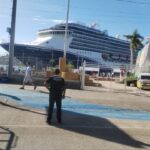 Personal de la Policía Estatal establece un dispositivo vial de seguridad y atención en el exterior y los alrededores de la Terminal Marítima del puerto de Acapulco