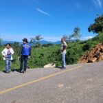 CICAEG atiende afectaciones por lluvias en tramo carretero de Coyuca de Benítez.