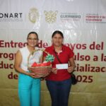 La SEFODECO entregó apoyos del Programa de Impulso a la Producción y Comercialización de Artesanías a seis municipios