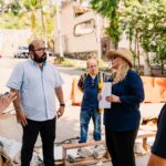 El Oficial Mayor, Ricardo Salinas supervisa los trabajos de rehabilitación para mejorar la imagen urbana de Costa Azul