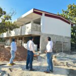 Supervisa IGIFE construcción de edificio normativo en secundaria de Alpoyeca