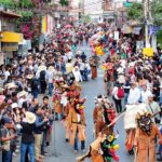 Multitudinaria y en orden, Chilpancingo vive con orgullo el Pendón en el inicio de su Feria 200 Aniversario