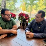 Francisco Rodríguez Cisneros, se reunió con el secretario general de la Sección 14 del Sindicato Nacional de Trabajadores de la Educación