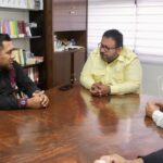 Francisco Rodríguez Cisneros, sostuvo una reunión de trabajo con el presidente municipal de Atlamajalcingo del Monte