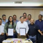 Firman SEMAREN y Ayutla convenio de coordinación en materia ambiental