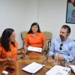 Teodora Ramírez Vega, se reunió con socios de la CANIRAC Chilpancingo, encabezados por Héctor Salazar Navarro.