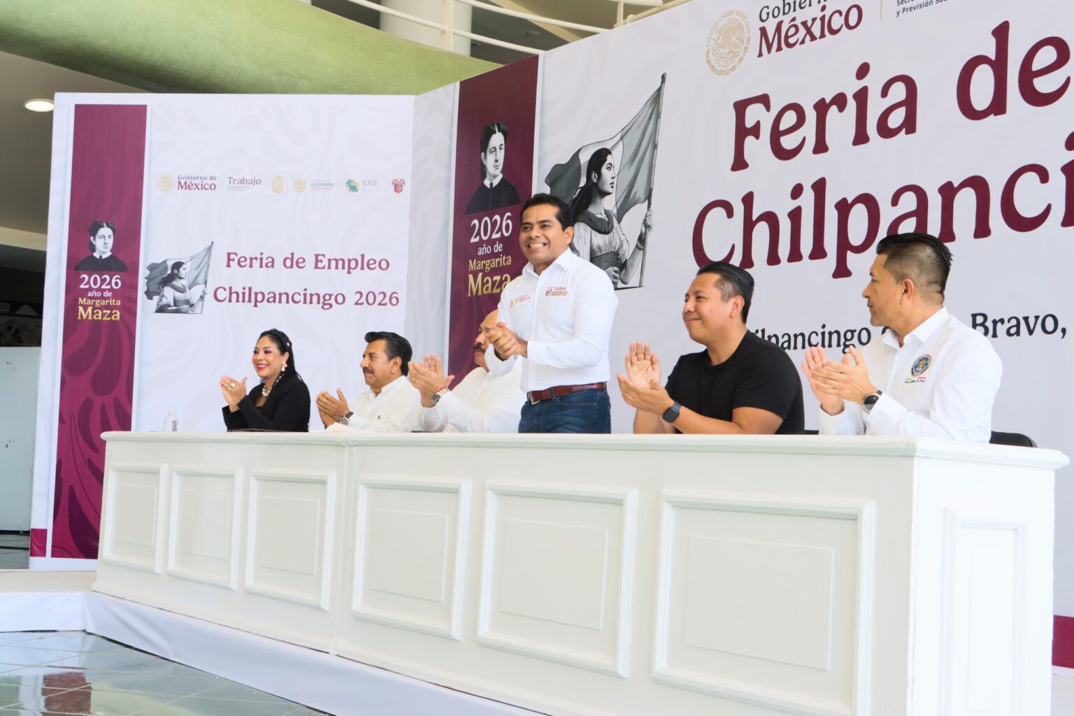 Más de 400 vacantes se ofertan en la Primera Feria de Empleo ...