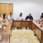 Francisco Rodríguez Cisneros, sostuvo una reunión de trabajo con pobladores de diversas localidades del municipio de San Miguel Totolapan.