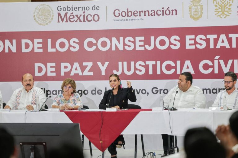 Instala Evelyn Salgado con Rocío Bárcena Consejos de Paz y Justicia ...